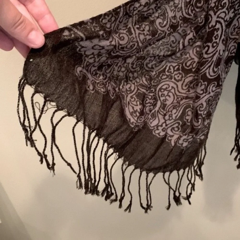 Cejon Scarf - Picture 3 of 3